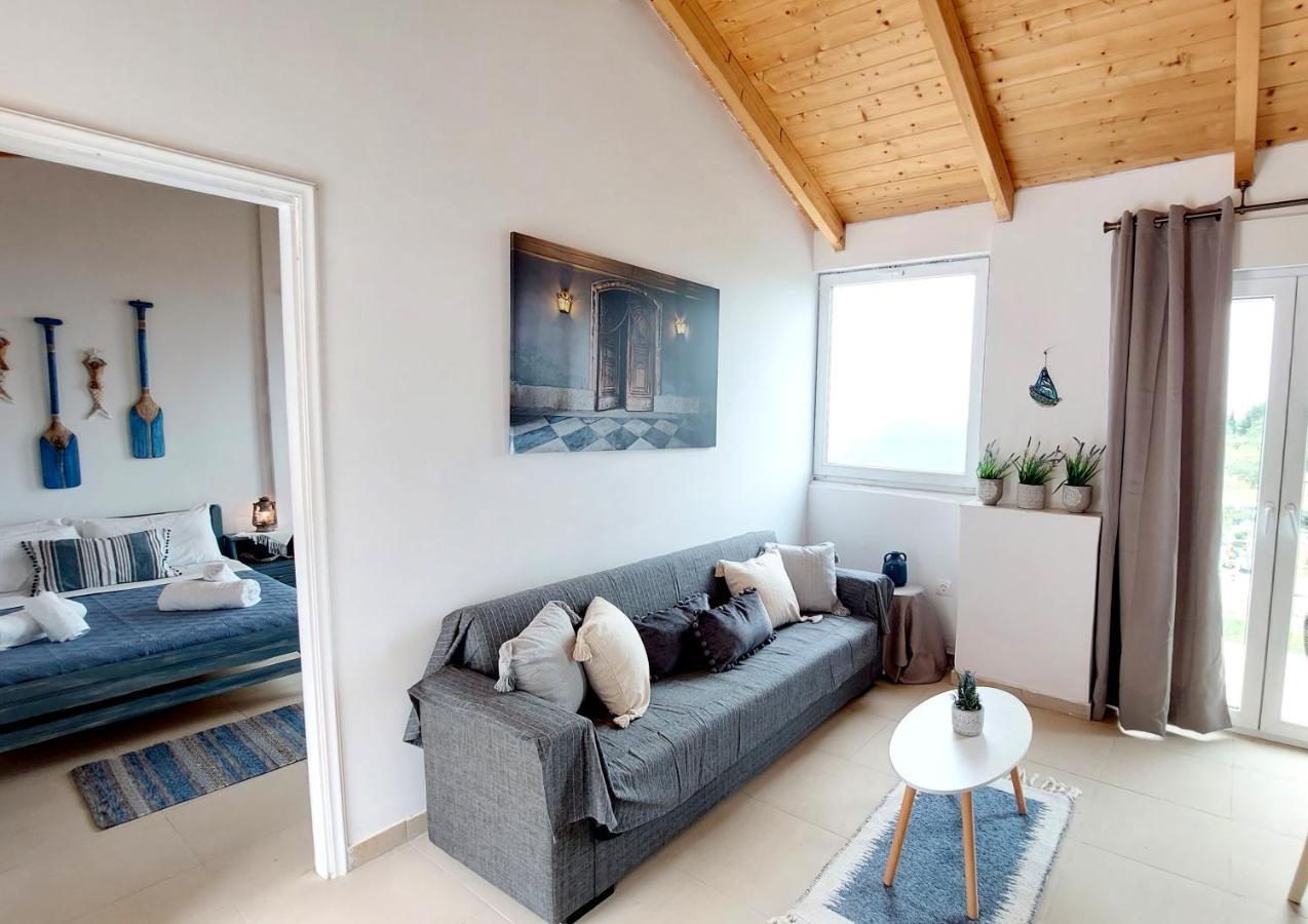 Апартаменты Captain's Sea View *