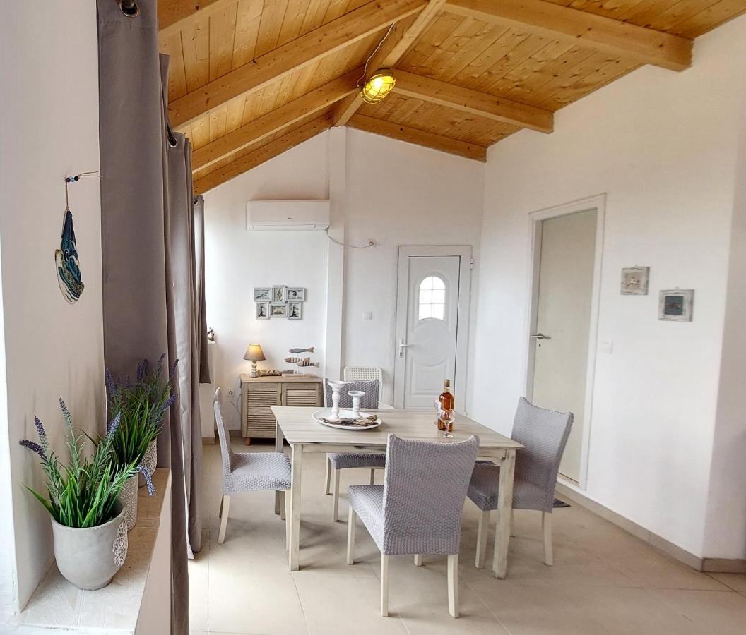 Captain's Sea View Apartment