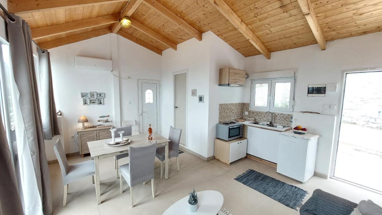 Captain's Sea View Apartment *